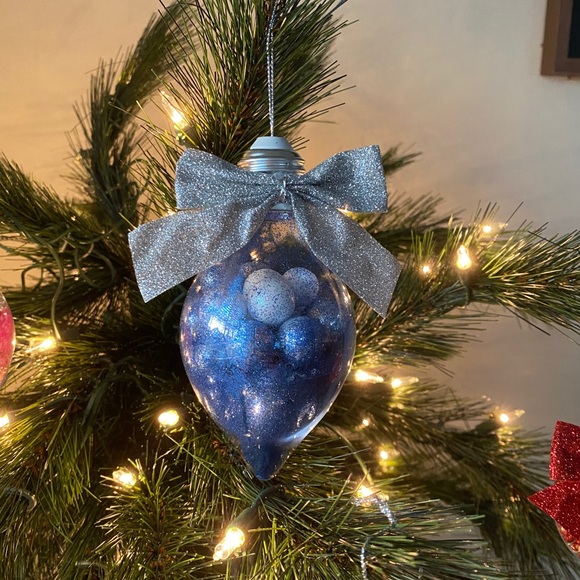 Christmas ornaments - Picture 4 of 9